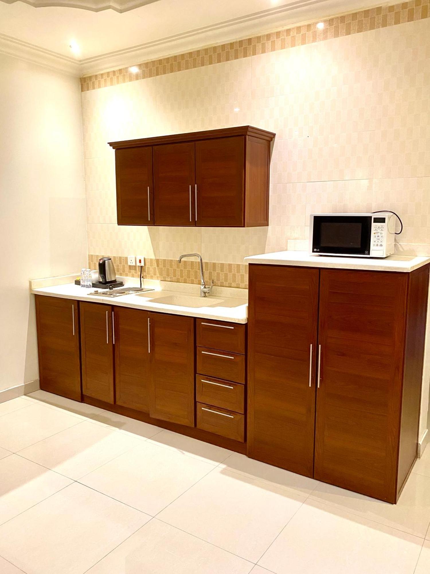 Al Joon Hotel Riyadh Exterior photo